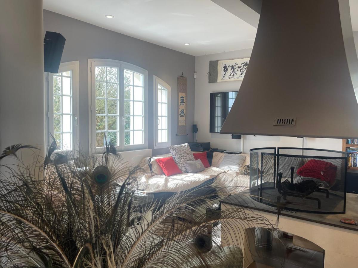 Domaine Des Peyries - Chambres Et Table D'Hotes Saint-Barthelemy-d'Agenais Экстерьер фото