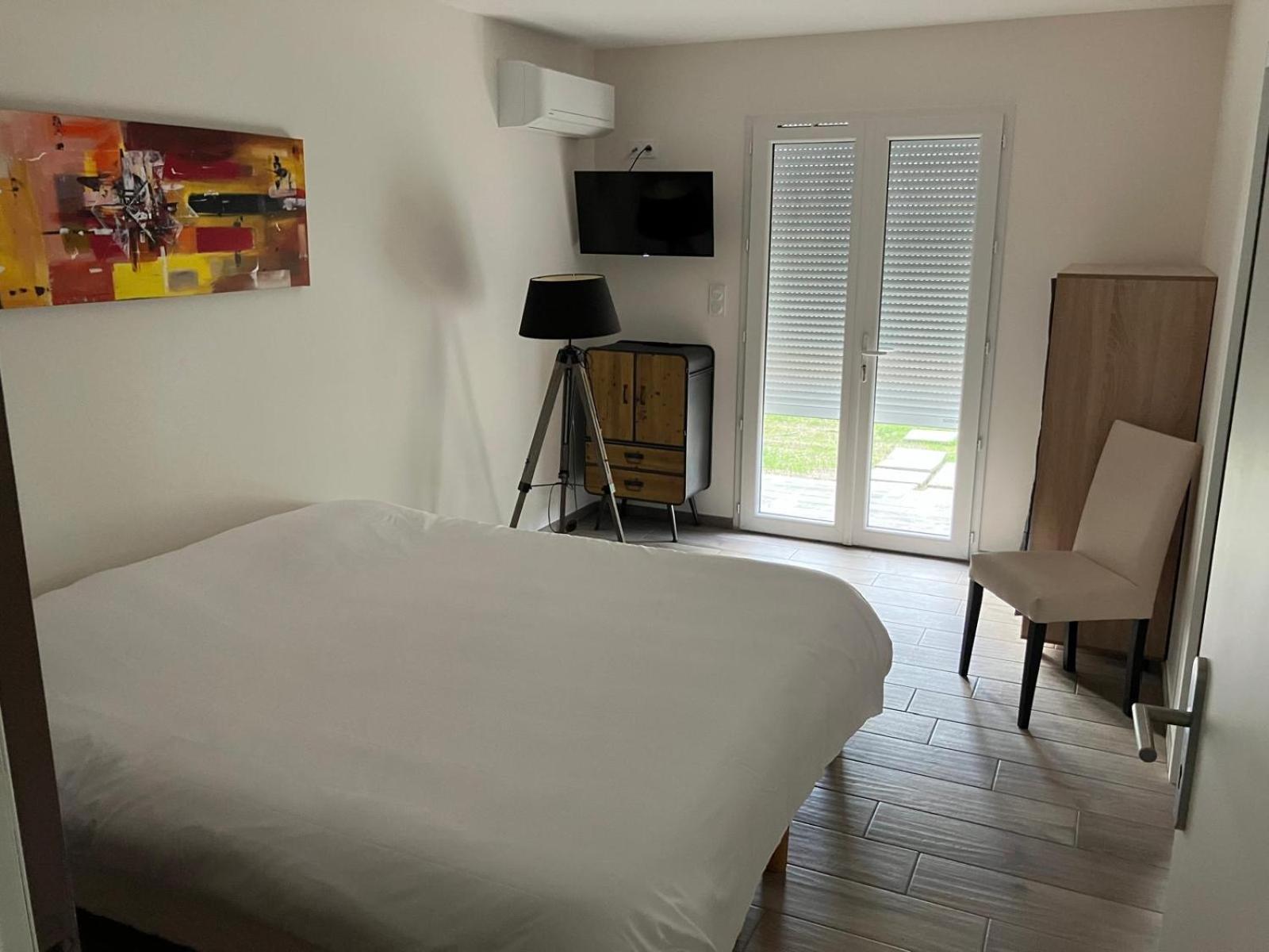 Domaine Des Peyries - Chambres Et Table D'Hotes Saint-Barthelemy-d'Agenais Экстерьер фото